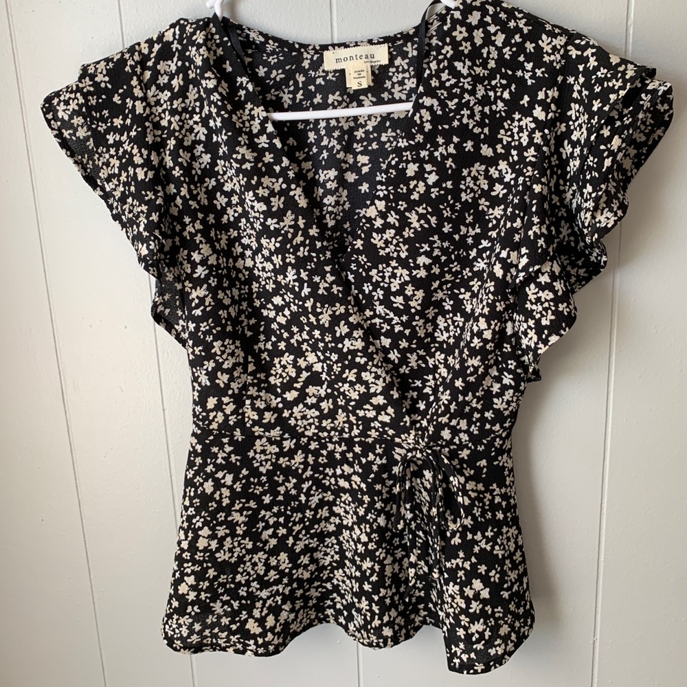 Monteau Floral Top *Size Small*